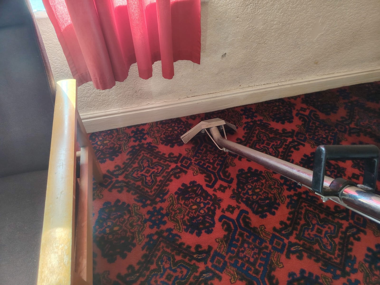 Carpet cleaning before and after photo 2